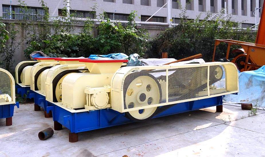 凹凸棒石對輥式破碎機(jī)