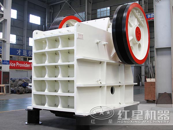 破石機