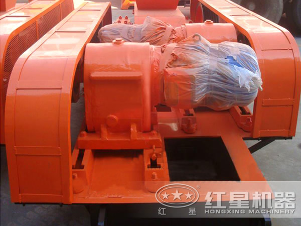 齒式對輥破碎機