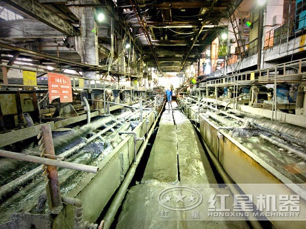 電解現場