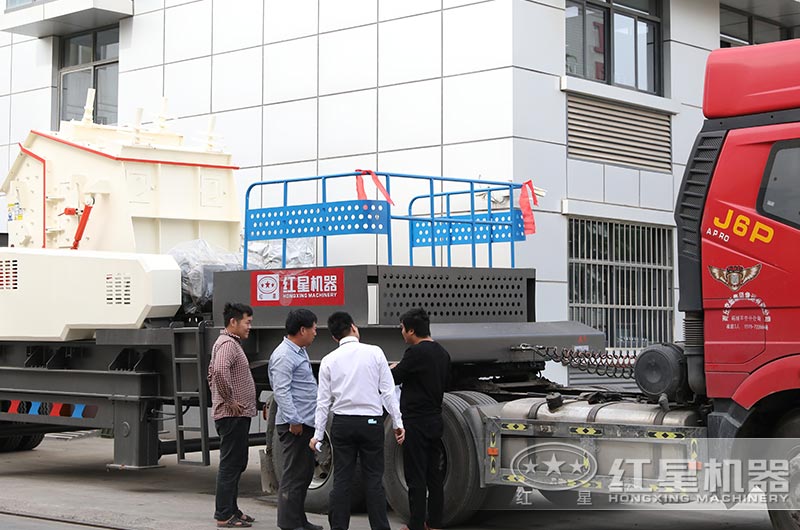 客戶到廠考察建筑垃圾處理設備
